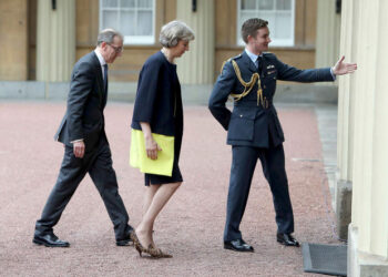 Тереза Мэй в Букингемском дворце. 13 июля 2016 года. Иллюстрация: cbsnews.com