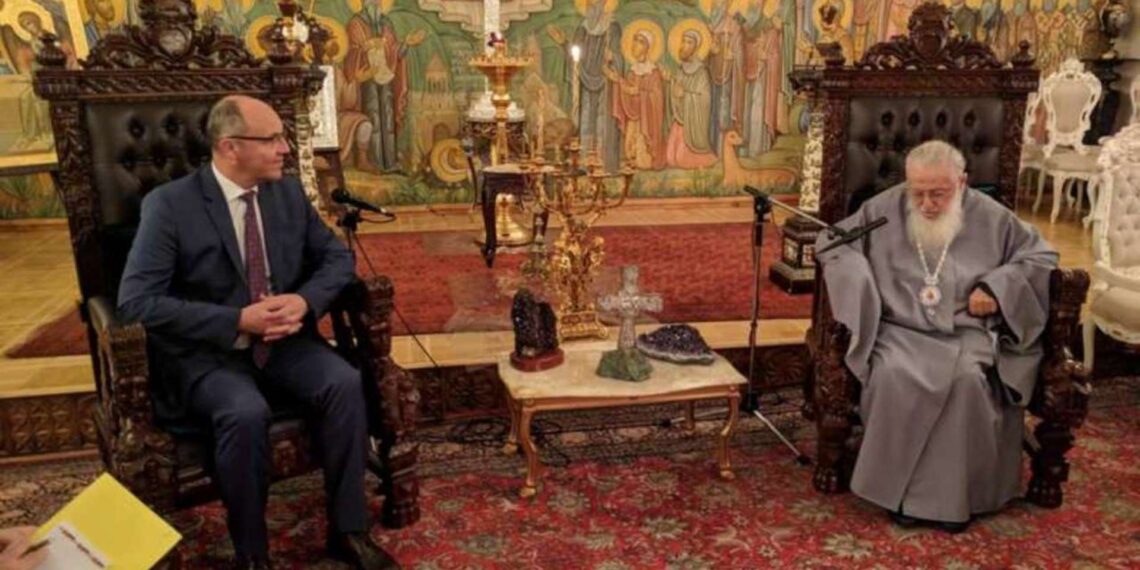 Предстоятель Грузинской православной церкви Илия II и спикер Верховной рады Андрей Парубий. Фото: hromadske.ua