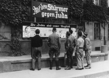 Нацистская пропаганда в действии. 1937 год, газета Der Stürmer