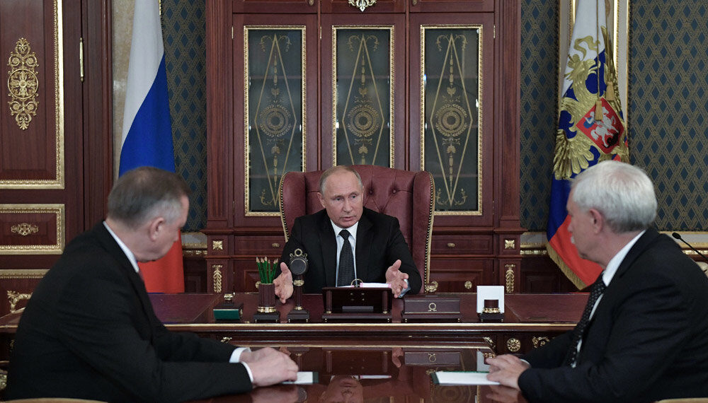 Александр Беглов, Владимир Путин и Георгий Полтавченко. Фото: Алексей Никольский/РИА Новости