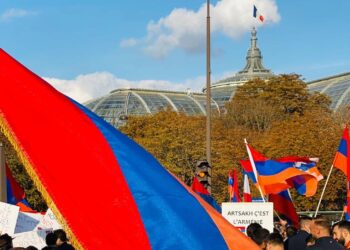 Париж. Акция в поддержку Арцаха и Армении. Фото: Майя Егиазарова / ИА Реалист