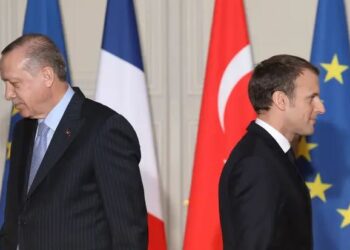 Эммануэль Макрон и Реджеп Эрдоган. Фото: AFP