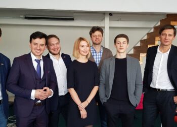 Команда Гудкова на выборах в Мосгордуму. Фото: личная страница Дмитрия Гудкова в Facebook