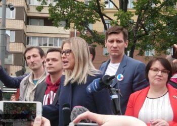 Дмитрий Гудков, Любовь Соболь и Илья Яшин. Фото: РИА ФАН