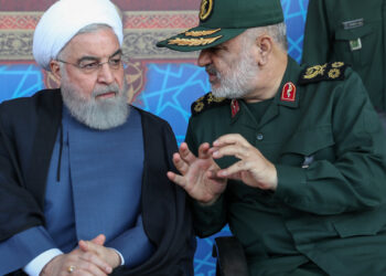 Хасан Рухани и глава КСИР Хоссейн Салами. Фото: AFP / Getty