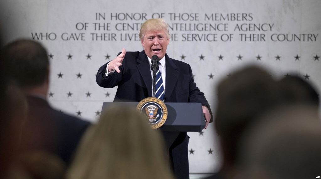 Дональд Трамп в Лэнгли. Фото: AP