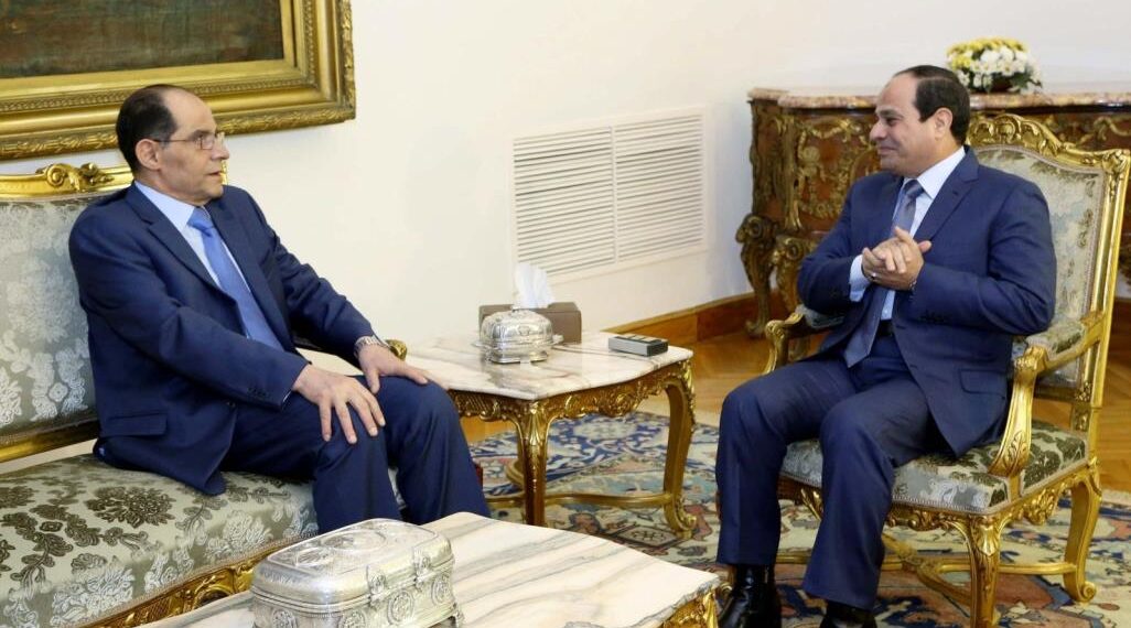 Мохаммед Ахмед Фарид и Абдель Фаттах ас-Сиси. Фото: AFP