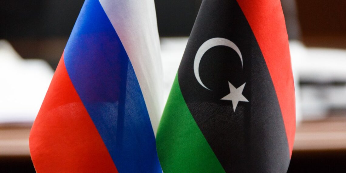 Флаги России и Ливии. Фото: russia-now.com