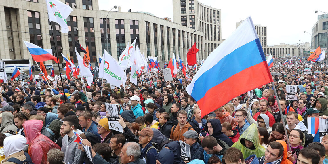 Митинг на проспекте Сахарова в Москве, 10 августа 2019 года. Фото: Сергей Савостьянов / ТАСС