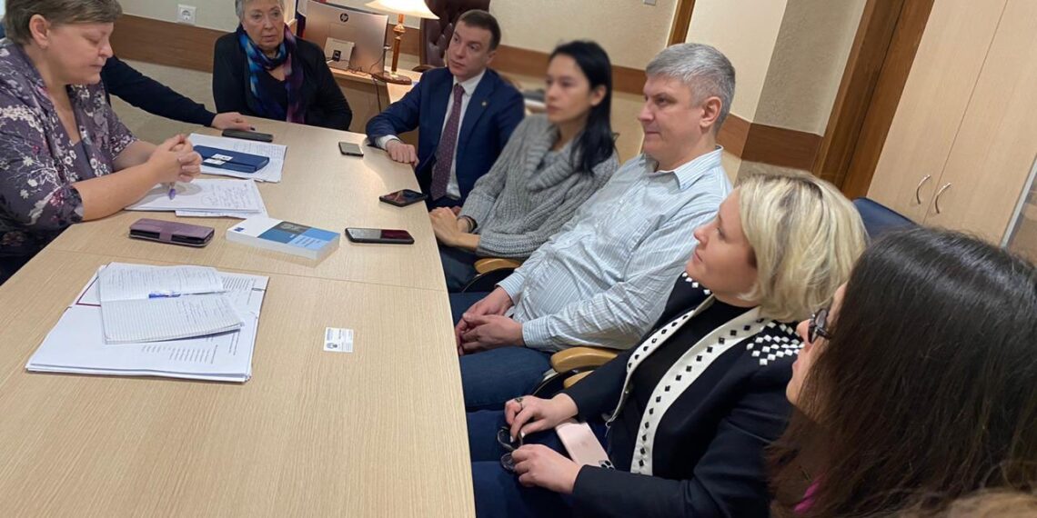 Участники заседания в аппарате Уполномоченного по правам человека при президенте РФ