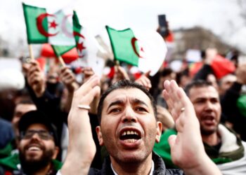 Протесты против пятого срока Бутефлики. Фото: Reuters