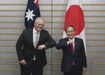 Скотт Моррисон и Ёсихиде Суга. Фото: AP