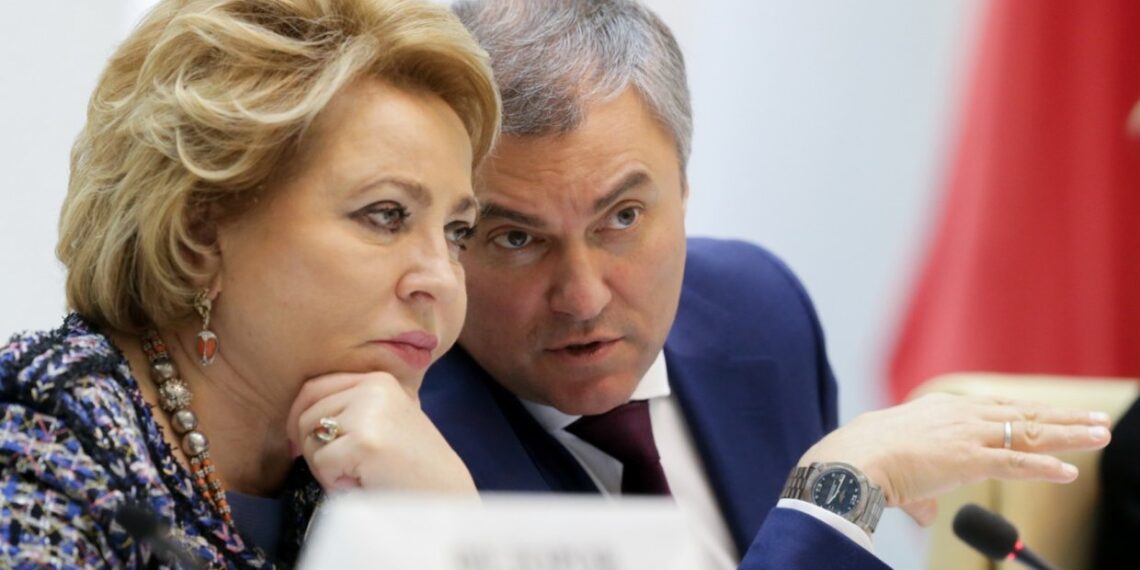 Вячеслав Володин и Валентина Матвиенко. Фото: Пресс-служба Госдумы