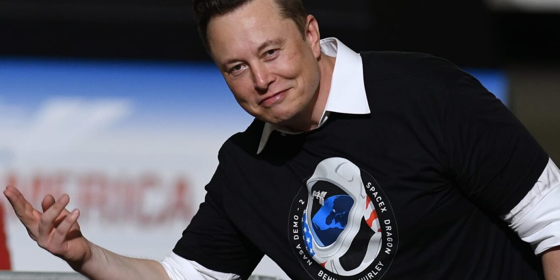 Илон Маск. Фото: Пол Хеннеси / Getty