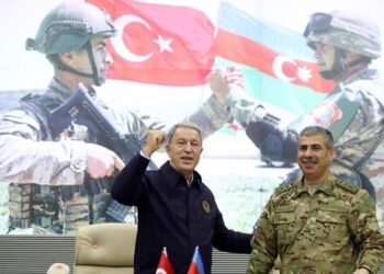 Хулуси Акар и Закир Гасанов. Фото: trt.net.tr