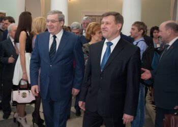 Виктор Толоконский и Анатолий Локоть. Фото: ksonline.ru