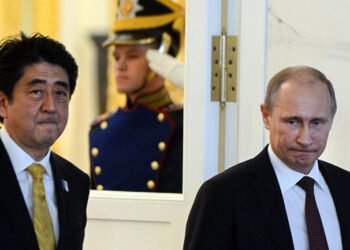 Владимир Путин и Синдзо Абэ. Иллюстрация: РИА Новости