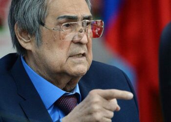 Аман Тулеев. Иллюстрация: Коммерсант