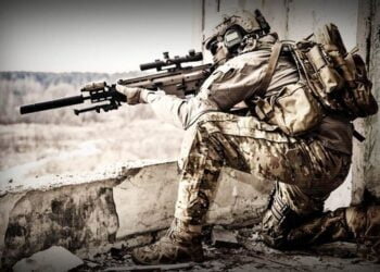 снайпер спецназа