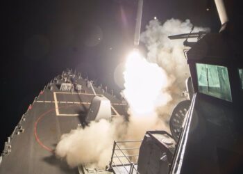 Иллюстрация: Mass Communication Specialist 3rd Class Robert S. Price/US Navy