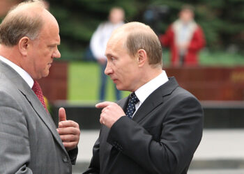 Геннадий Зюганов и РФ Владимир Путин. Фото: Михаил Климентьев/РИА Новости