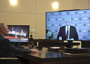 Владимир Путин и Сергей Собянин. Фото: Пресс-служба Кремля