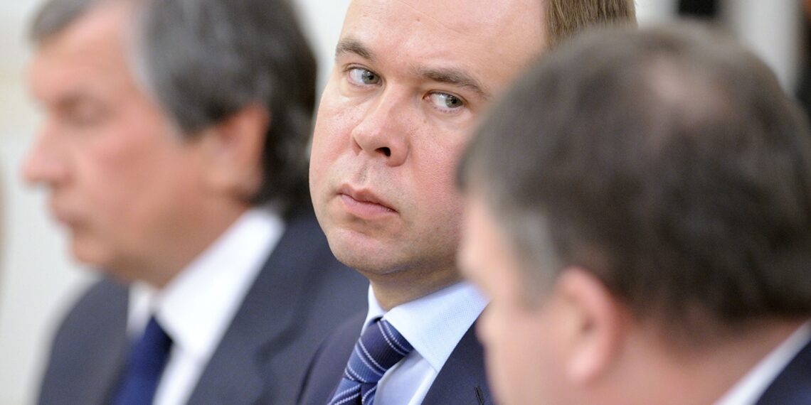 Антон Вайно. Иллюстрация: znak.com