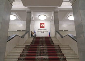 В здании Госдумы. Фото: Антон Новодережкин/ТАСС