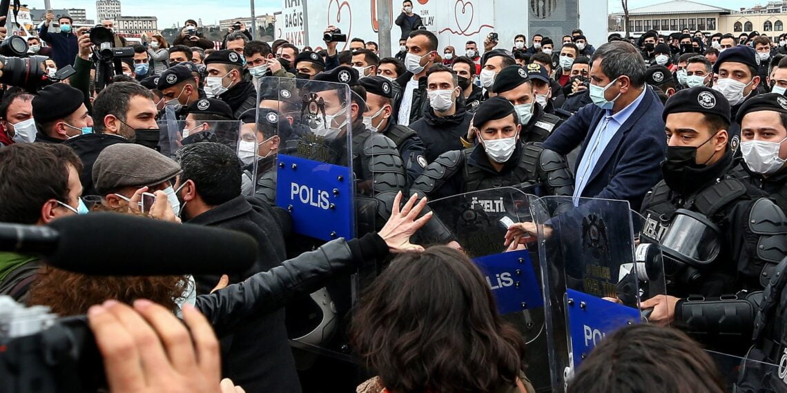 Акция протеста в Стамбуле. Февраль 2021 года. Фото: AA