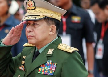 Мин Аунг Хлайн. Фото:  Reuters