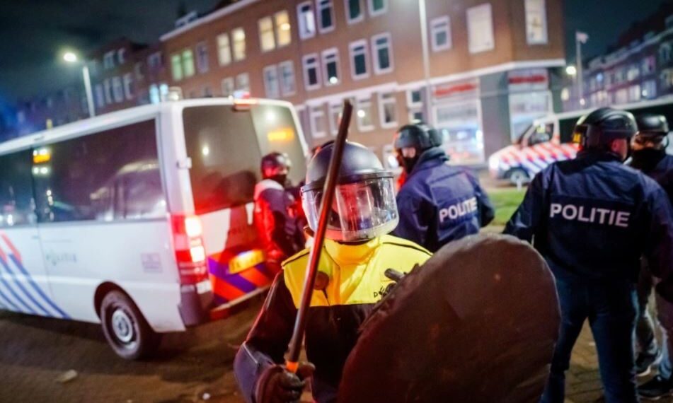 Протесты в Нидерландах. Январь 2021 года. Фото: Marco de Swart/ANP/AFP