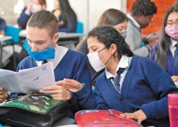 Школьники в Аргентине. Фото: musicaynoticias.com.co