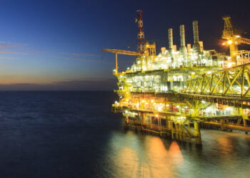 Нефтяная платформа. Фото: Adobe Stock