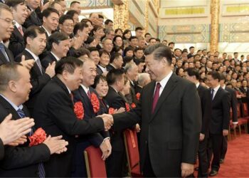 Си Цзиньпин на встрече с ветеранами партии. Фото: cgtn.com