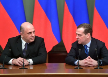 Михаил Мишустин и Дмитрий Медведев. Фото: РИА Новости