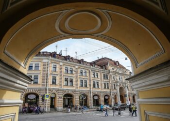 Апраксин двор. Фото: Коммерсант