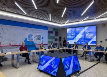 Сергей Собянин в общественной приемной столичного отделения «Единой России». Фото: er.ru