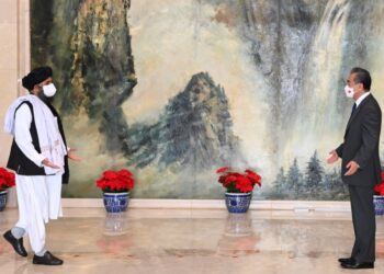 Встреча главы МИД КНР с представителем «Талибана».* Фото: gov.cn