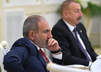 Никол Пашинян и Ильхам Алиев