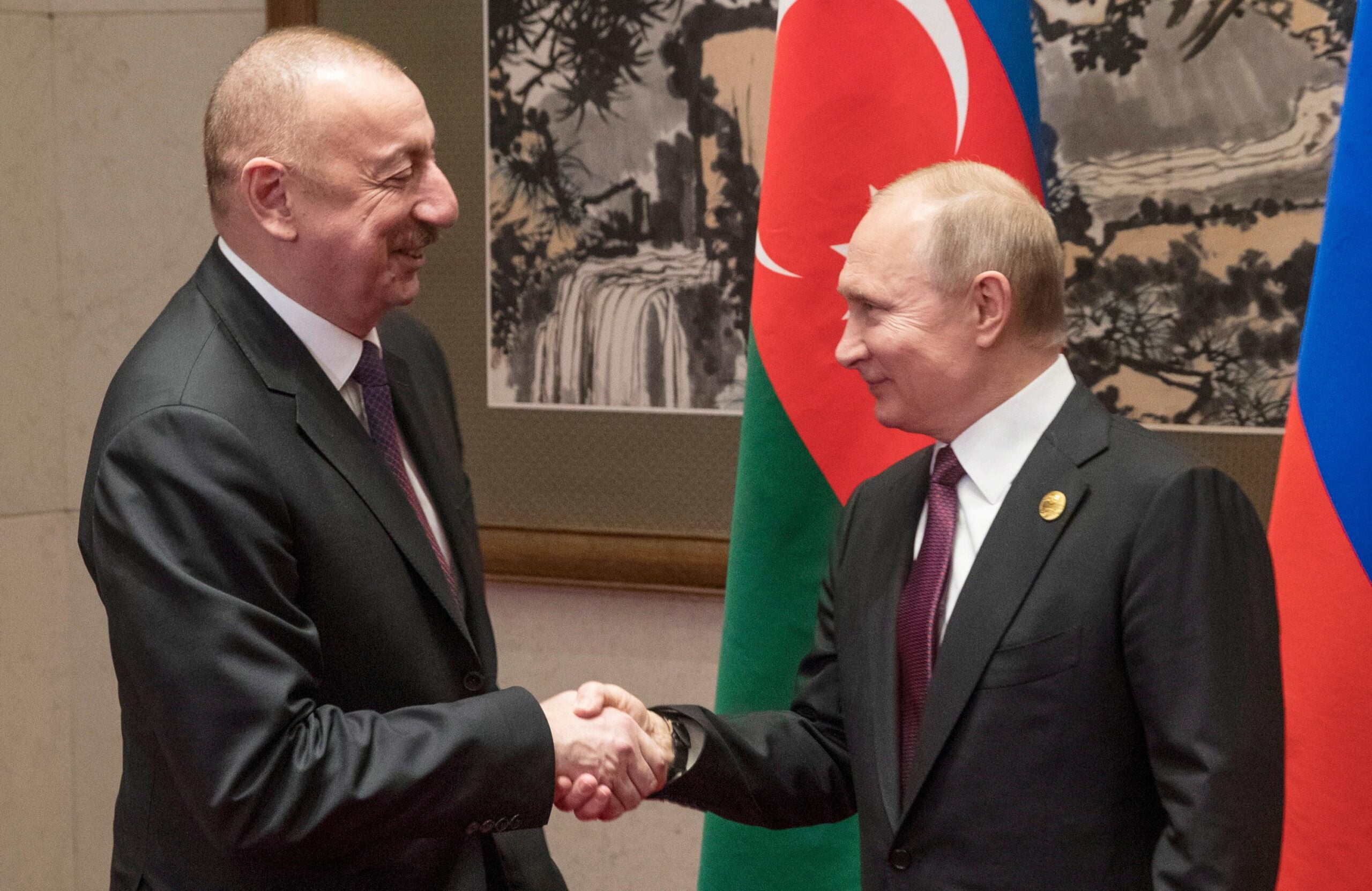 Путин поздравил Азербайджан