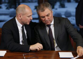 Сергей Кириенко и Вячеслав Володин. Фото: Дмитрий Астахов / ТАСС