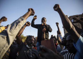 Жители столицы поддерживают госпереворот. Фото: АР