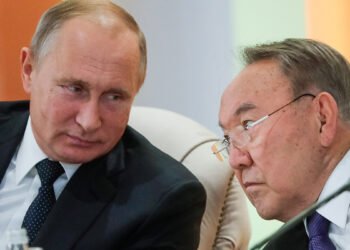 Владимир Путин и Нурсултан Назарбаев. Фото: Михаил Метцель / ТАСС