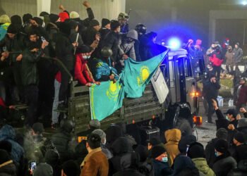 Акция протеста в Алматы. Фото: AFP