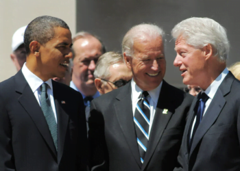 Барак Обама, Джозеф Байден и Билл Клинтон. Фото: Getty