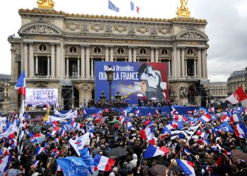Первомайская демонстрация Национального фронта в 2014 году. Фото: Reuters