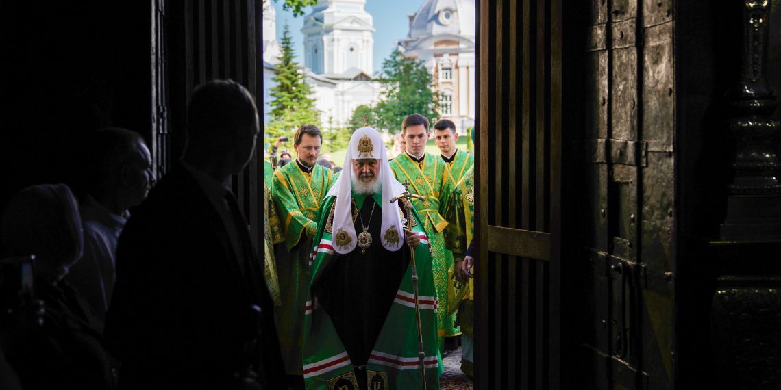 Патриаршее служение в праздник Пятидесятницы в Троице-Сергиевой лавре. Фото: foto.patriarchia.ru