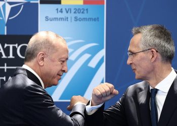 Реджеп Эрдоган и Йенс Столтенберг. Фото: AFP