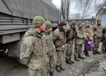 Сдавшиеся в плен ВС России солдаты ВСУ