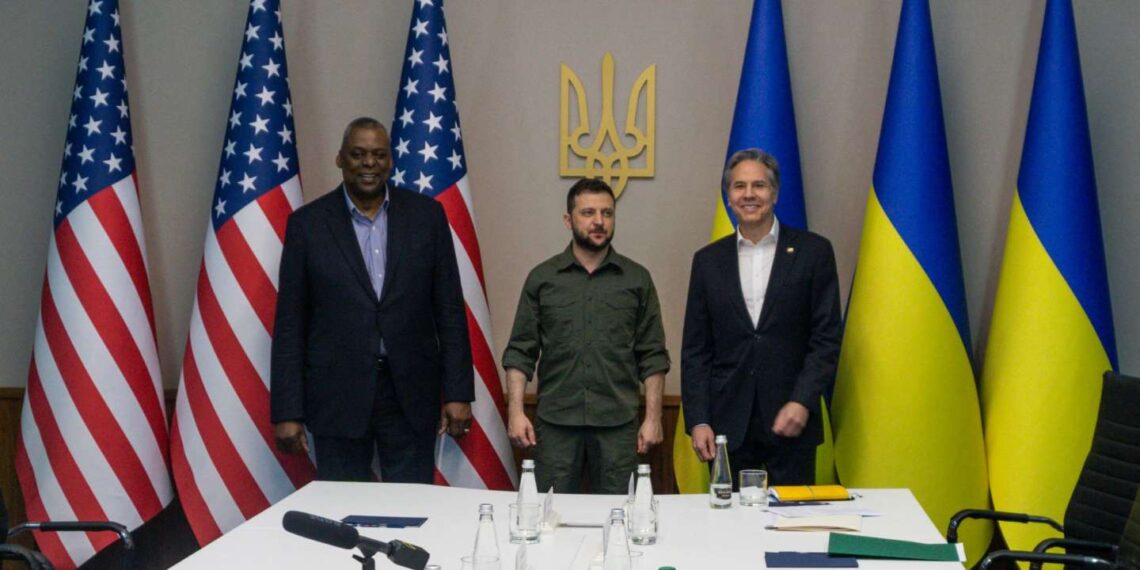 Ллойд Остин, Владимир Зеленский и Энтони Блинкен. Фото: AFP / US Department of Defense